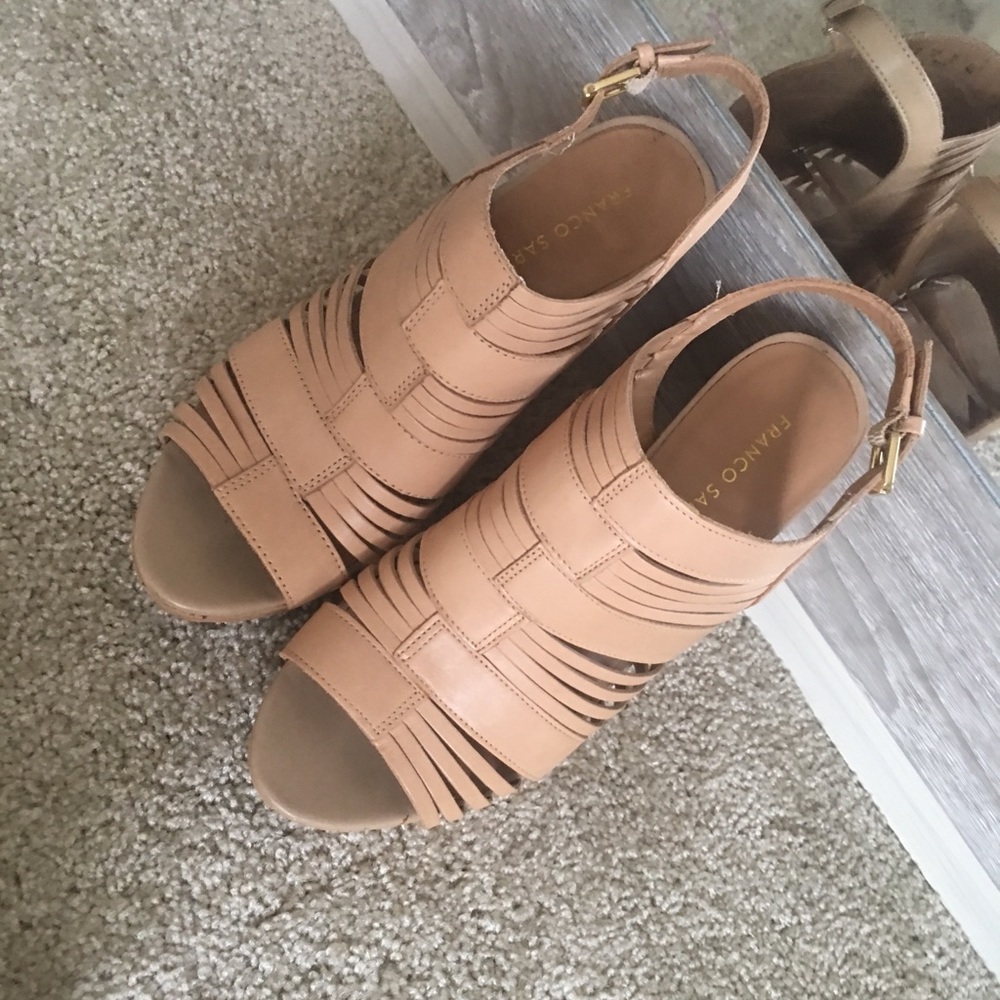 Francesco Sarto Nude Wedged Sandals Size 9M